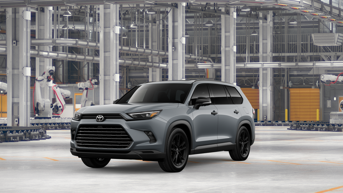 2026 Toyota Grand Highlander Hybrid Hybrid Nightshade in Cement — front three-quarter view