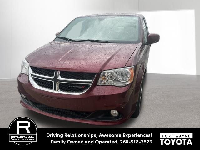 2019 Dodge Grand Caravan SXT in Octane Red Pearlcoat — front three-quarter view