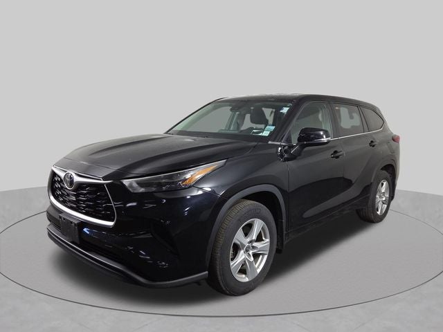 2023 Toyota Highlander — side profile view